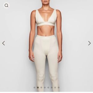 SKIMS leggings
